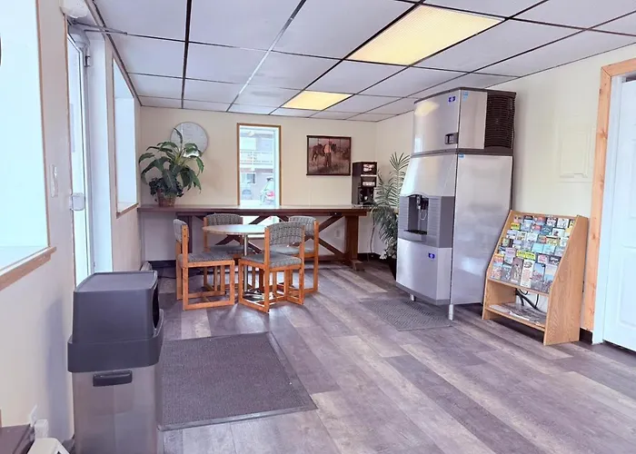 Tomahawk Motor Lodge Riverton Us-26 Motel 2*