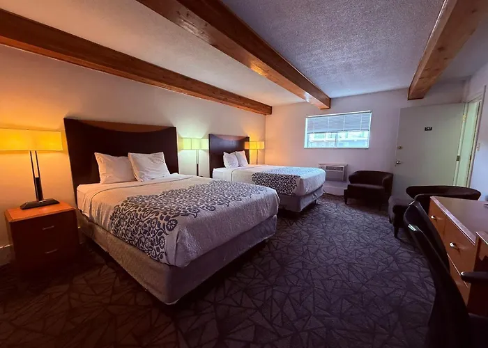 Tomahawk Motor Lodge Riverton Us-26 Motel Riverton